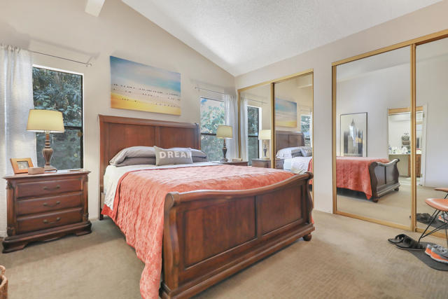 25 Pampas Lane, Palm Desert CA: https://media.crmls.org/mediaz/8f456c3a-65d4-4264-9ebb-8cac3e5b0e5d.jpg