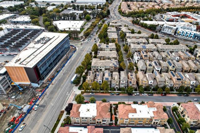 528 Odyssey Lane, Milpitas CA: https://media.crmls.org/mediaz/8f45bf3e-9725-4305-923d-f46b29ea10e9.jpg