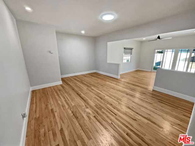 214 South Joanne Avenue photo 6