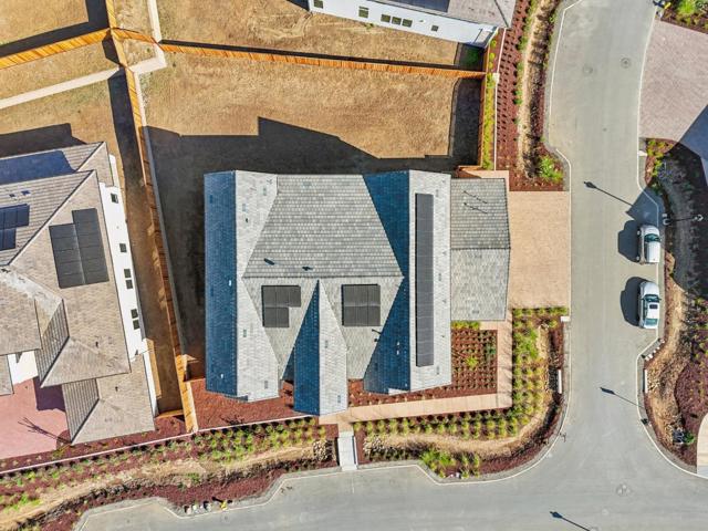 18471 Corte Zapala, Morgan Hill CA: https://media.crmls.org/mediaz/8f486b66-abb6-4f52-8596-cda04c26eed6.jpg