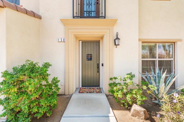 158 Paseo Bravo, Palm Desert CA: https://media.crmls.org/mediaz/8f497a2e-3e11-4b50-8b16-d0c5b3b164c7.jpg