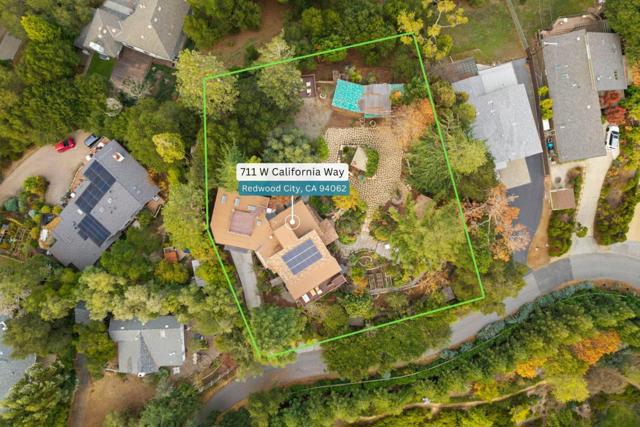 711 W California Way, Redwood City CA: https://media.crmls.org/mediaz/8f497d24-d8ef-42f4-90e8-c7cfc4cb01ae.jpg