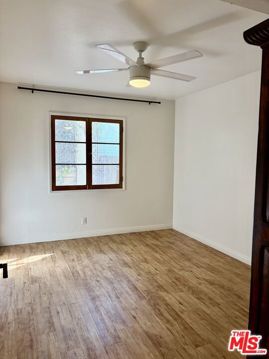 639 Navy Street, B photo 7