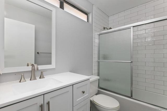 427 Conifer Glen, Escondido CA: https://media.crmls.org/mediaz/8f4ab72d-59a5-44d7-9600-29f4e341d18c.jpg