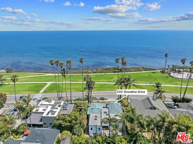 1312 Shoreline Drive, Santa Barbara CA: https://media.crmls.org/mediaz/8f4b2f67-d4ba-4361-9574-3315c78f3470.jpg