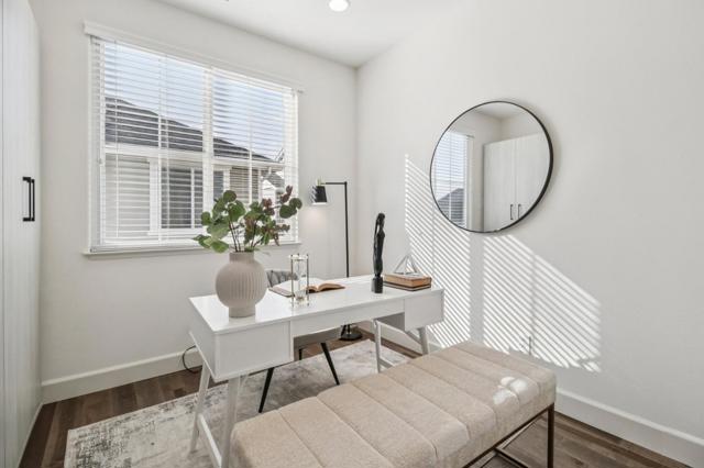 10837 N Stelling Road, Cupertino CA: https://media.crmls.org/mediaz/8f4bd310-b4c3-4cb0-bf21-f6c04a3634a0.jpg