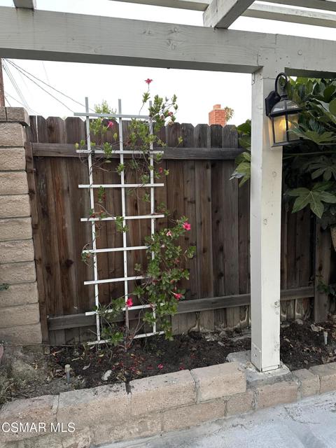 3045 Galena Avenue, Simi Valley CA: https://media.crmls.org/mediaz/8f4c47da-1680-4793-8bc9-9575c52c4717.jpg