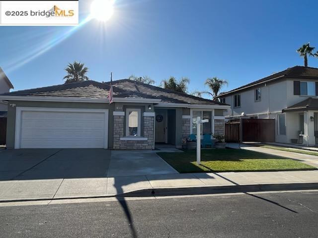 328 Fareham Ct, Discovery Bay CA: https://media.crmls.org/mediaz/8f4c91f7-bd68-42cc-9785-80379fb581c9.jpg