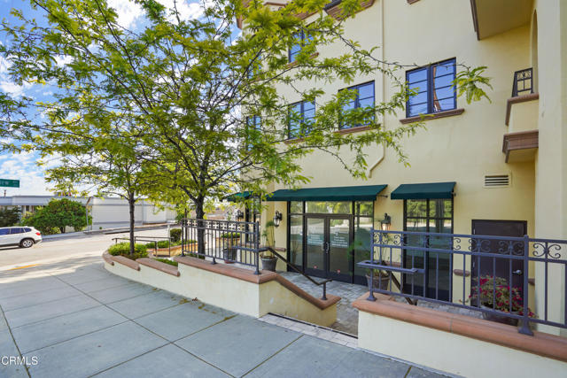 Detail Gallery Image 7 of 51 For 985 N Michillinda Ave #207,  Pasadena,  CA 91107 - 3 Beds | 5 Baths