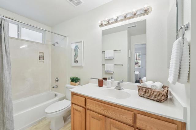 158 Oak Avenue, South San Francisco CA: https://media.crmls.org/mediaz/8f4cd61f-d003-4a57-8994-86d16c337c46.jpg