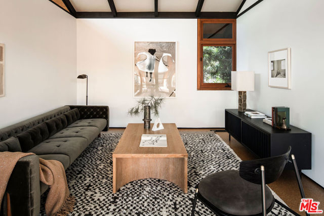 2050 La Fremontia Street, South Pasadena CA: https://media.crmls.org/mediaz/8f4dbeb8-c8c5-4137-9a3f-0fb8a7ac15bf.jpg