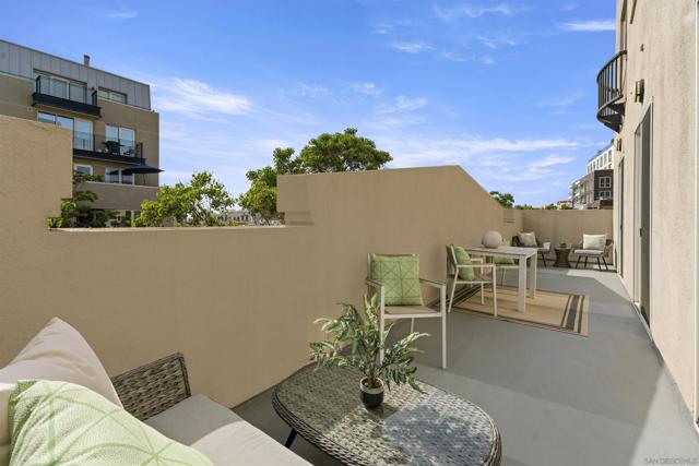 1601 India, San Diego CA: https://media.crmls.org/mediaz/8f4dd02b-c7aa-475f-b8e5-1acf32909ee7.jpg