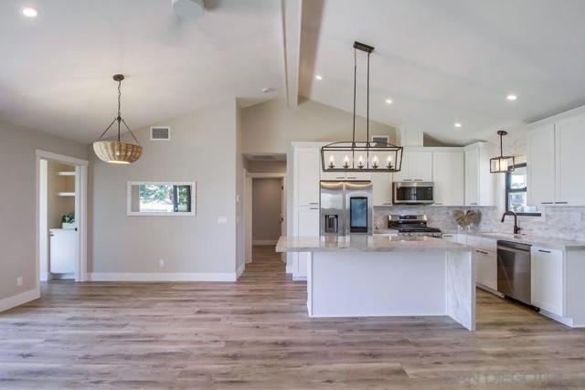1149 Connecticut, Imperial Beach CA: https://media.crmls.org/mediaz/8f503ca8-c1b2-4978-98e5-367027adffcb.jpg