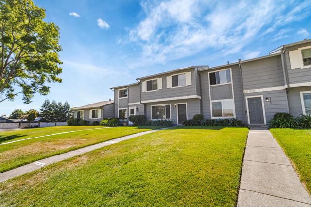 1981 Monterey Drive, Livermore CA: https://media.crmls.org/mediaz/8f5061d3-0fae-4ca4-aa91-f5258c44f159.jpg