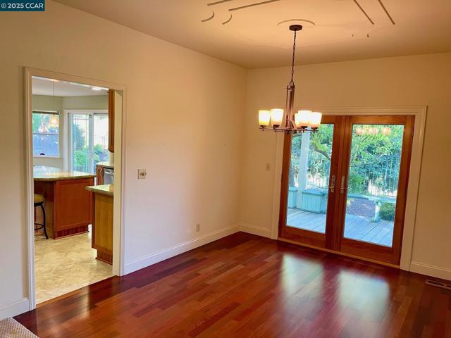 1020 Canyon Hills Road, San Ramon CA: https://media.crmls.org/mediaz/8f50f6dd-536f-4ec7-ad68-ee6cff89b9f2.jpg