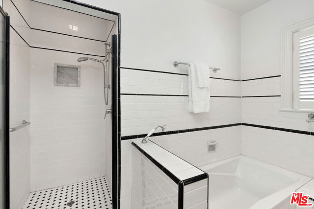 2004 Vine Street, Los Angeles CA: https://media.crmls.org/mediaz/8f5211f2-c89a-48a1-976e-d096cbe710e8.jpg
