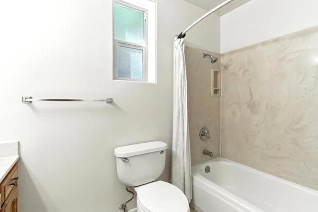 27586 Moody Road, Los Altos Hills CA: https://media.crmls.org/mediaz/8f5355d6-8df0-4dd9-adc7-84cc97bf0011.jpg