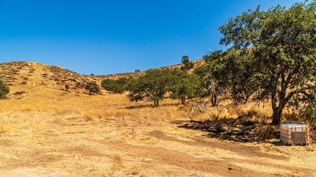 0 HWY 146, Soledad CA: https://media.crmls.org/mediaz/8f53c788-000b-4e5e-9ccc-209641b344a8.jpg