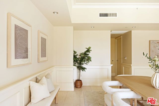 10727 Wilshire Boulevard, Los Angeles CA: https://media.crmls.org/mediaz/8f546757-38fa-4000-aca9-a6fe93455131.jpg