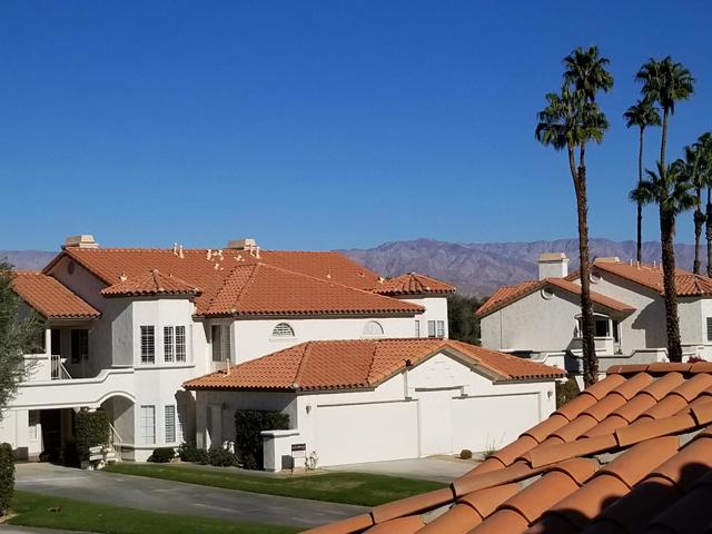 319 Vista Royale Drive, Palm Desert CA: https://media.crmls.org/mediaz/8f55796b-5969-4e61-91df-0a7700d8d21c.jpg