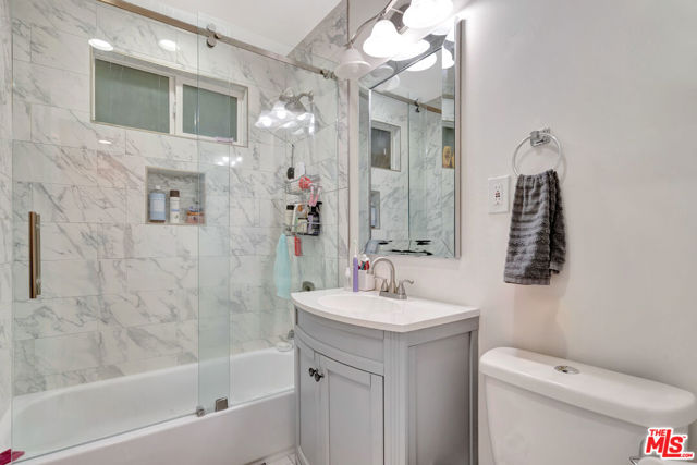 19513 Cantara Street, Reseda CA: https://media.crmls.org/mediaz/8f5695ca-d177-4687-aaa9-0ca6f3b0e436.jpg