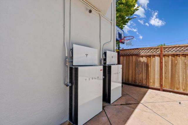 5472 Laura Drive, San Jose CA: https://media.crmls.org/mediaz/8f56c6ba-b80c-4c06-a302-1ef20e7aa842.jpg