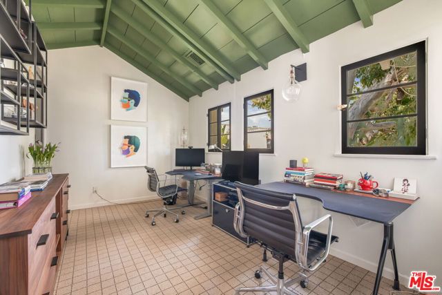 8917 Dorrington Avenue, West Hollywood CA: https://media.crmls.org/mediaz/8f56dbc2-737a-498e-87f0-903a13bcfe08.jpg