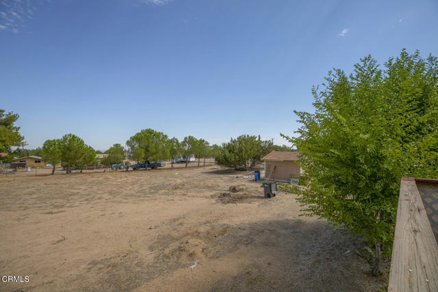 3831 E Ave T 8, Palmdale CA: https://media.crmls.org/mediaz/8f56e5b6-dcb7-4ad2-b518-7fd2db916bd8.jpg