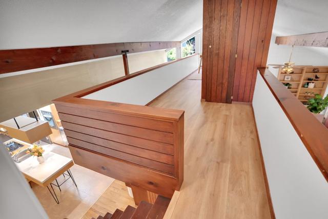 631 Park Way, Santa Cruz CA: https://media.crmls.org/mediaz/8f583598-433c-4869-af5e-676a345badad.jpg