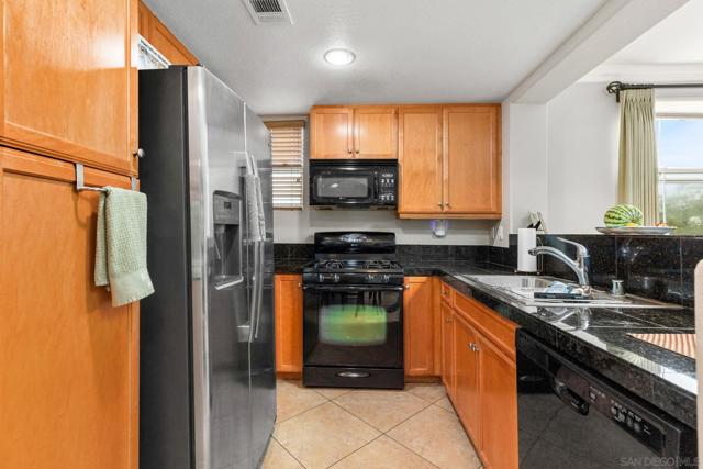 712 Spinnaker Point Terrace, San Diego CA: https://media.crmls.org/mediaz/8f5937b3-a6a2-4547-90f3-a42d418e2a98.jpg