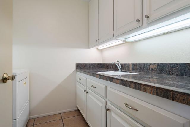 13 Duke Drive, Rancho Mirage CA: https://media.crmls.org/mediaz/8f59f97a-c1b2-4d71-a38a-1bf2b5aef98c.jpg