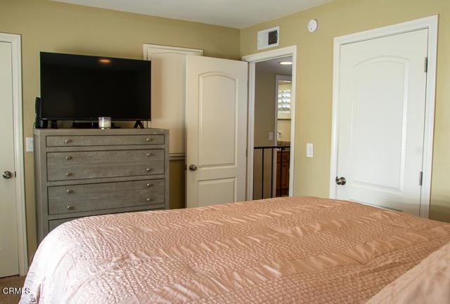 Detail Gallery Image 13 of 39 For 141 N Parkwood Ave #5,  Pasadena,  CA 91107 - 2 Beds | 1/1 Baths