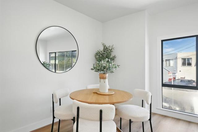 2687 45th Avenue, San Francisco CA: https://media.crmls.org/mediaz/8f5c4fe4-d126-4e57-9ee8-4559fe272e7d.jpg