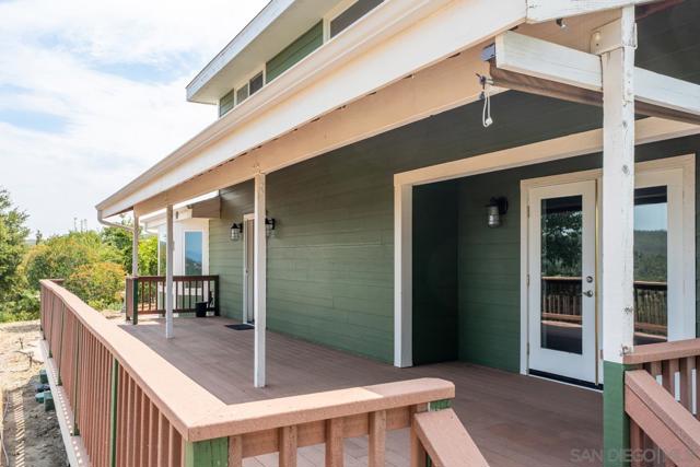 16690 Iron Springs Rd, Julian CA: https://media.crmls.org/mediaz/8f5c88e1-2c39-4009-bcbd-4e9fd52969bc.jpg