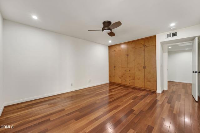 1127 E Del Mar Avenue, Pasadena CA: https://media.crmls.org/mediaz/8f5ce706-ebcf-4bb0-a394-cdfacf8ff277.jpg