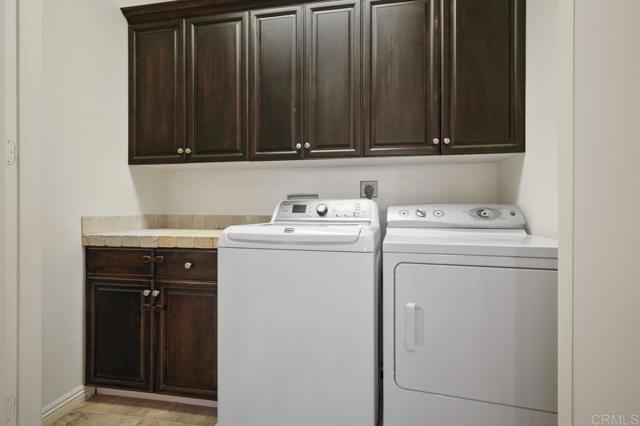 Detail Gallery Image 33 of 43 For 3436 Laurashawn Ln, Escondido,  CA 92026 - 3 Beds | 2/1 Baths