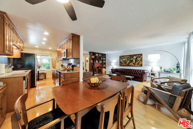 5650 Sumner Way, 104 photo 7