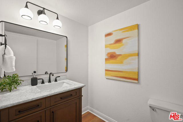 1655 Greenfield Avenue, Los Angeles CA: https://media.crmls.org/mediaz/8f5ef59c-8a65-4dc5-b966-3d40d760979c.jpg