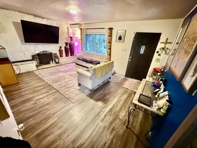 2356 W Hays Street, Banning CA: https://media.crmls.org/mediaz/8f5ef9e9-9c25-4ff8-a9e5-0d492cb41ac4.jpg
