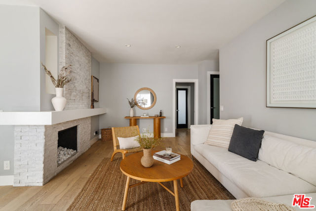 Drew Fenton | 11906 Gorham Avenue Los Angeles CA | MLS: 7169632