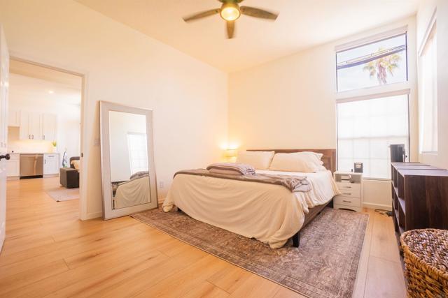 270 Dahlia Ave, Imperial Beach CA: https://media.crmls.org/mediaz/8f5f99e4-255e-4ac0-a761-46f7fbe81e20.jpg