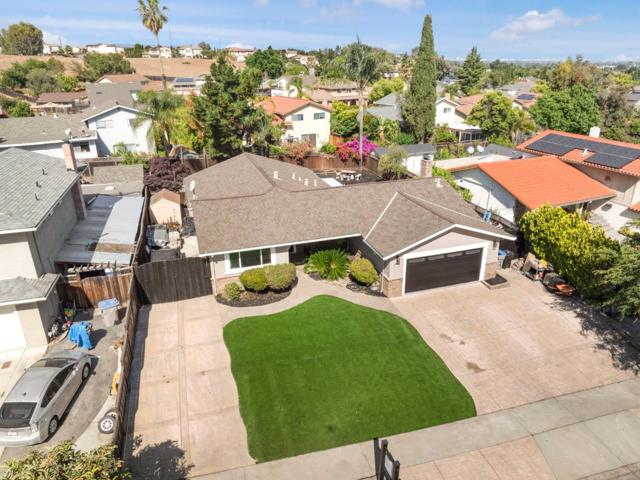 4115 Loganberry Drive, San Jose CA: https://media.crmls.org/mediaz/8f60da48-6685-4576-9b7f-9ddf148d8bc0.jpg