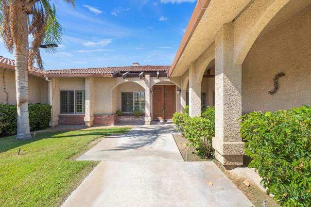 72056 Palm Haven Drive, Rancho Mirage CA: https://media.crmls.org/mediaz/8f611c3a-4093-4452-96d1-08bb9c8b02c7.jpg