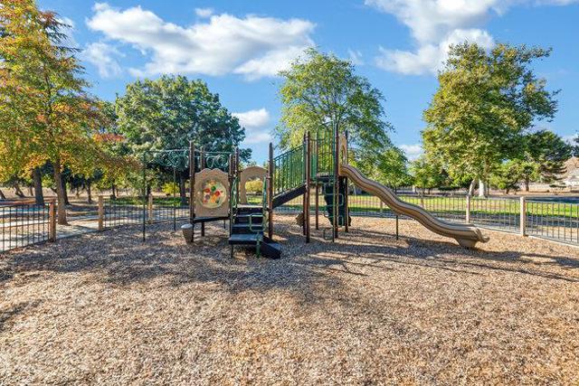 5955 Diablo Hills Road, Tres Pinos CA: https://media.crmls.org/mediaz/8f61809d-a502-467a-9d98-1255509e19b6.jpg