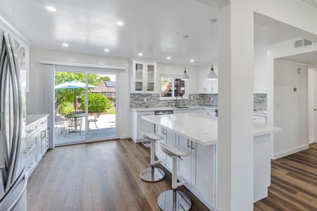 1707 Rocky Mountain Avenue, Milpitas CA: https://media.crmls.org/mediaz/8f6200ec-5caf-4223-a0e7-f31203f109bc.jpg