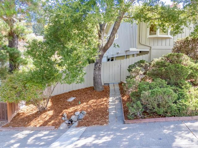 1485 Ascension Drive, San Mateo CA: https://media.crmls.org/mediaz/8f6222c1-435d-4cdd-a095-37eb3ebce961.jpg