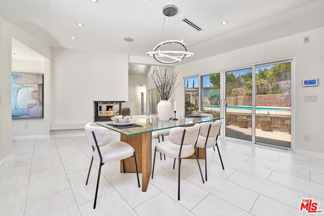 3001 Cloudcrest Road, La Crescenta CA: https://media.crmls.org/mediaz/8f6223c7-3db5-4c5f-b3f7-2921822aea2c.jpg