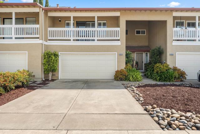 40654 WOLCOTT PLACE, Fremont CA: https://media.crmls.org/mediaz/8f628cab-b6ae-425c-b51f-9dc9578b3576.jpg