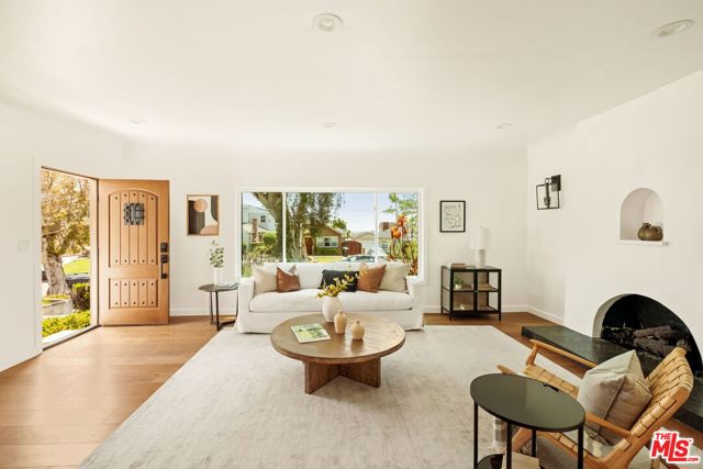 4313 W 59th Street, Los Angeles CA: https://media.crmls.org/mediaz/8f62f58b-7161-4656-9f1c-ab1d4324c424.jpg