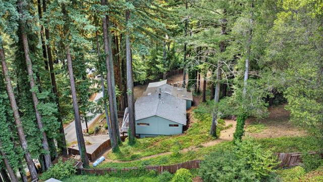 14755 Two Bar Road, Boulder Creek CA: https://media.crmls.org/mediaz/8f63d0b2-c488-45d7-bb21-5767c3cdcef9.jpg